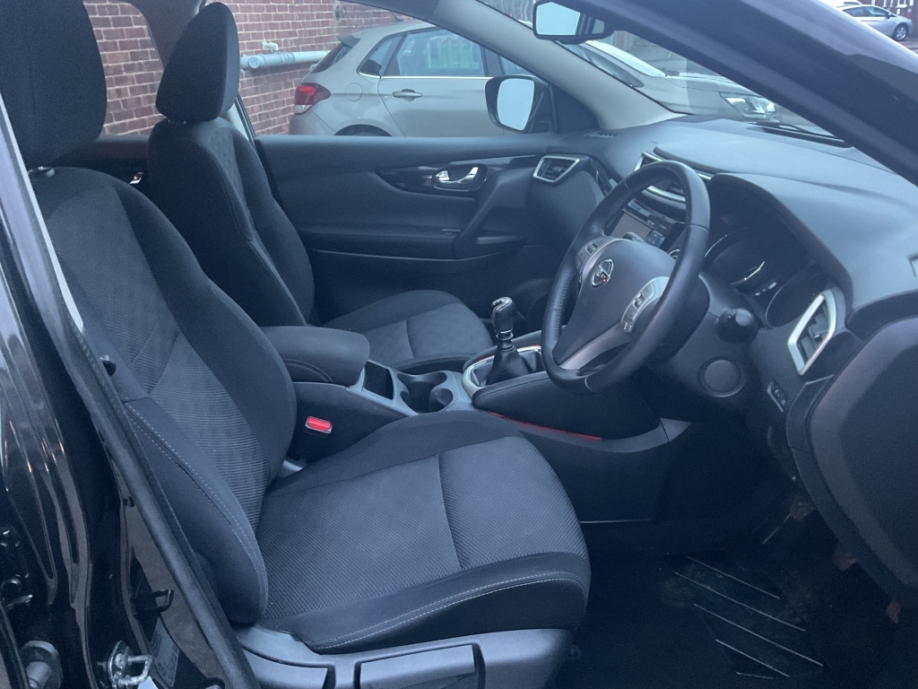 Used Nissan Qashqai 2016 for sale - 77370927: Photo 6