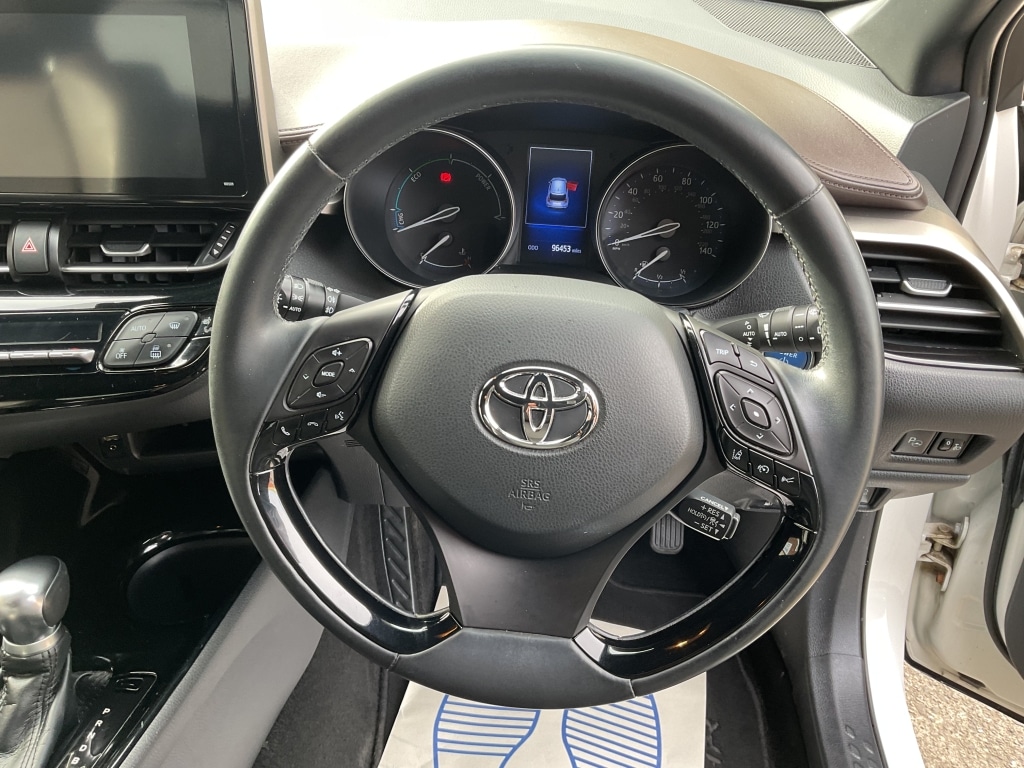 Used Toyota C-HR 2017 for sale - 77640432: Photo 14