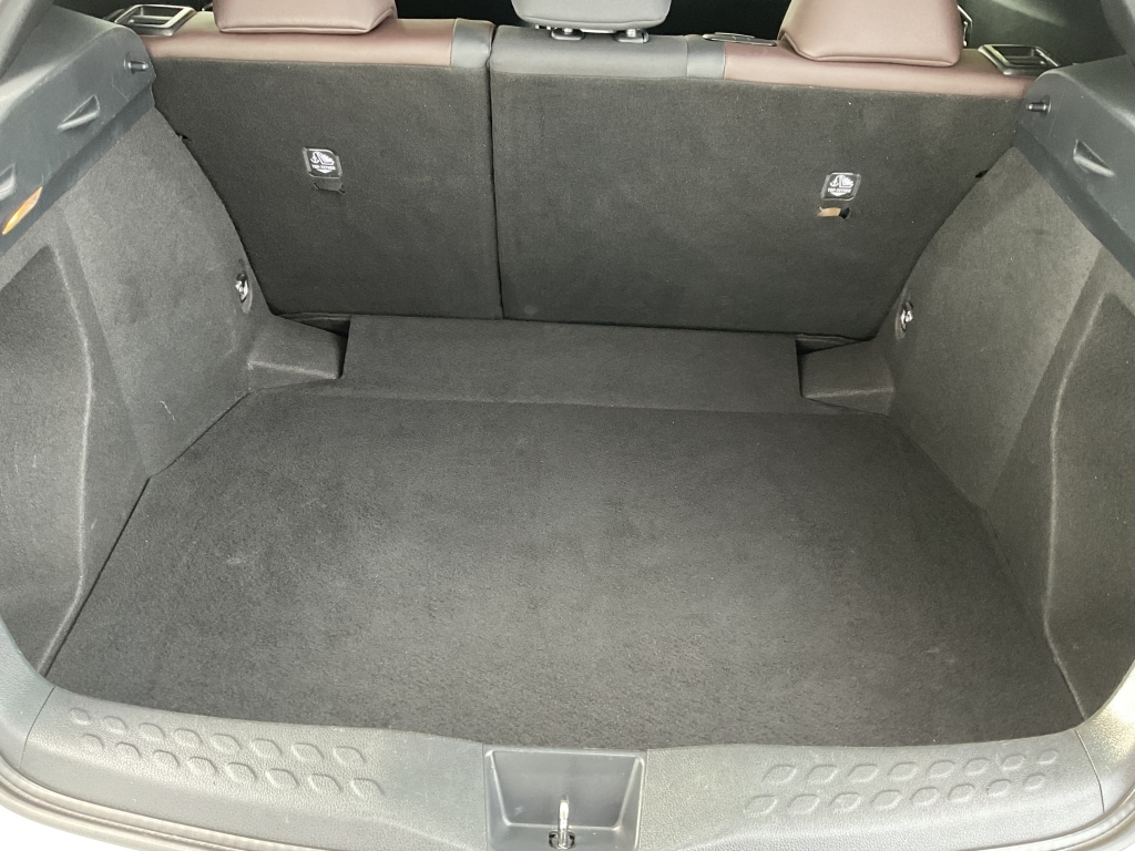 Used Toyota C-HR 2017 for sale - 77640432: Photo 18