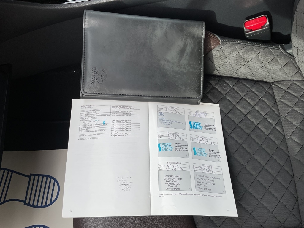 Used Toyota C-HR 2017 for sale - 77640432: Photo 23