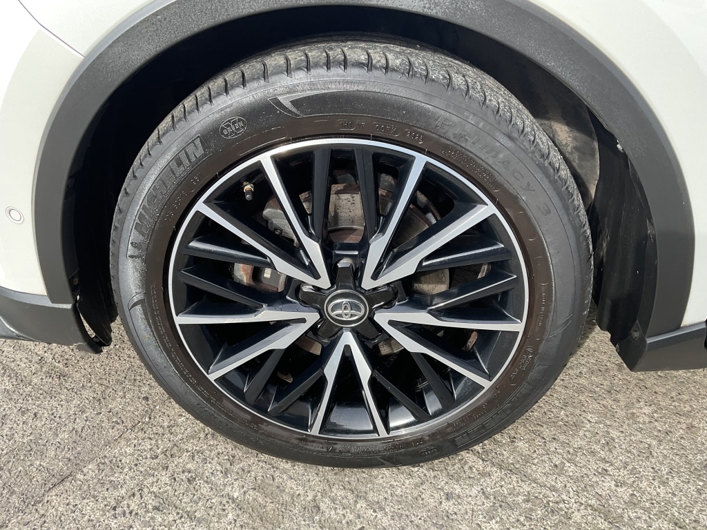 Used Toyota C-HR 2017 for sale - 77640432: Photo 25