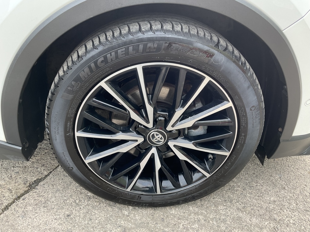 Used Toyota C-HR 2017 for sale - 77640432: Photo 28