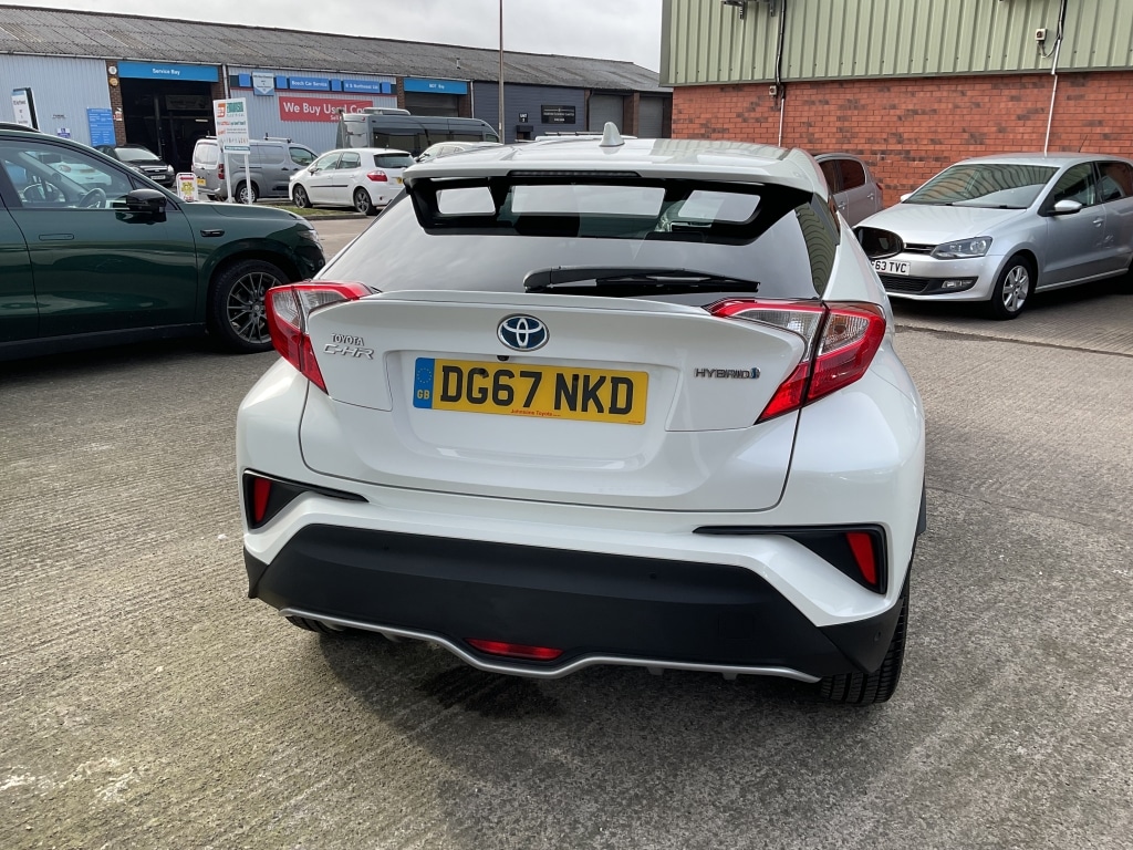 Used Toyota C-HR 2017 for sale - 77640432: Photo 4