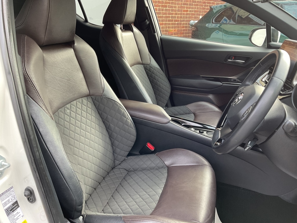 Used Toyota C-HR 2017 for sale - 77640432: Photo 7