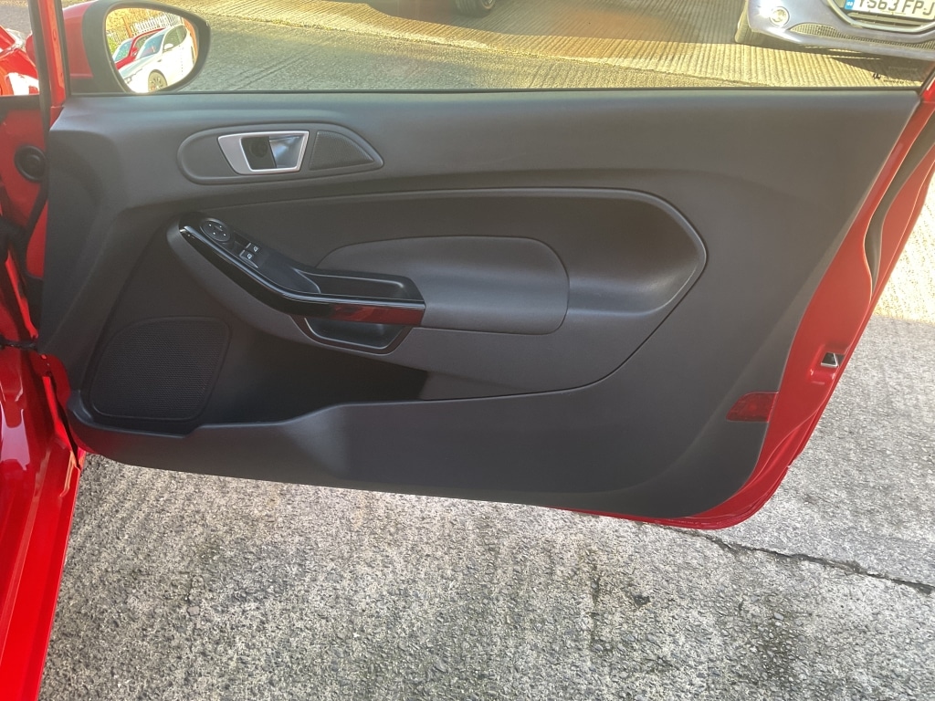 Used Ford Fiesta 2015 for sale - 77126019: Photo 10