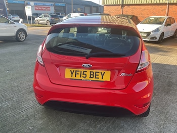 Used Ford Fiesta 2015 for sale - 77126019: Photo
