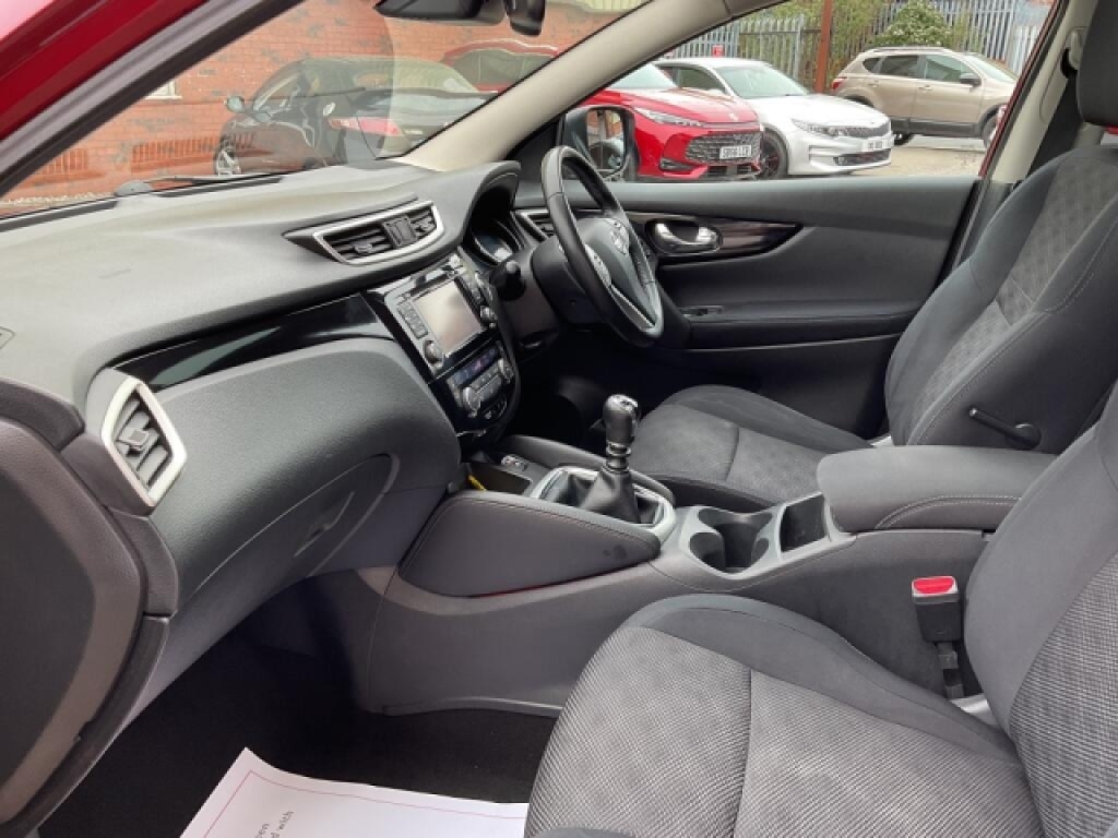 Used Nissan Qashqai 2016 for sale - 77991935: Photo 21