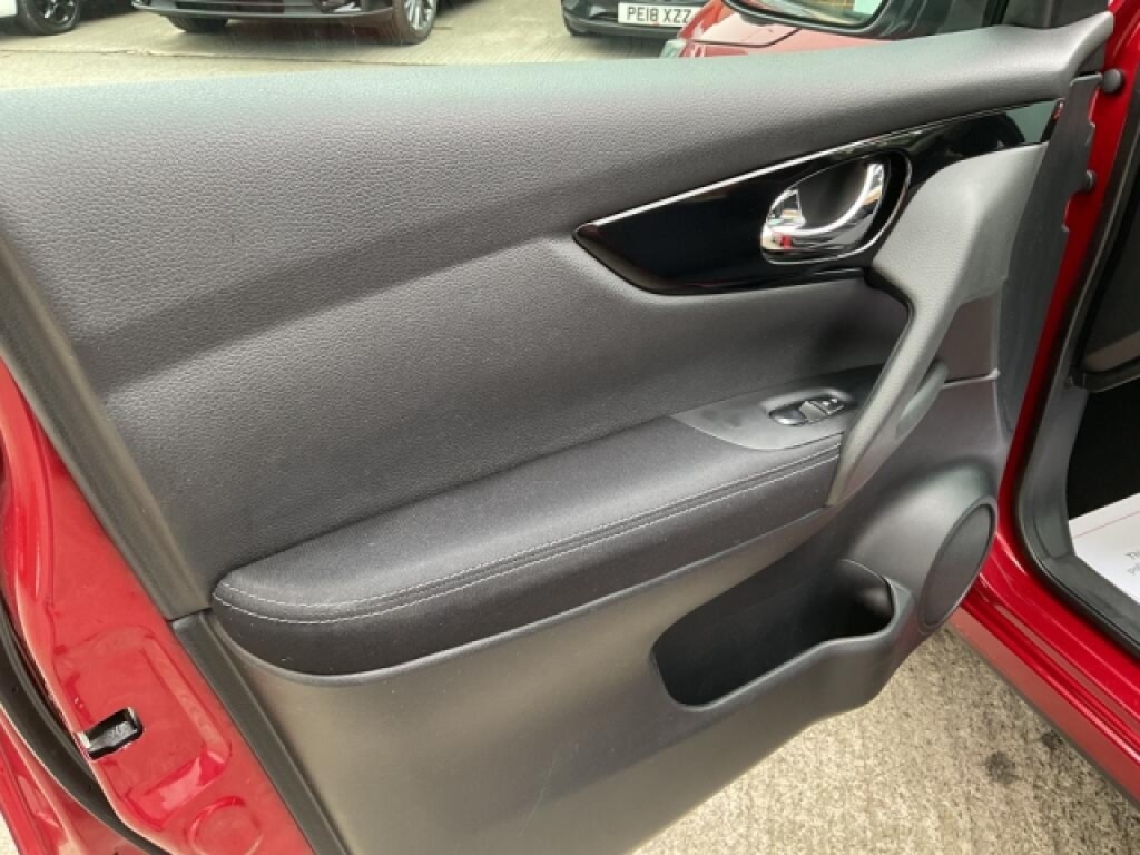 Used Nissan Qashqai 2016 for sale - 77991935: Photo 23