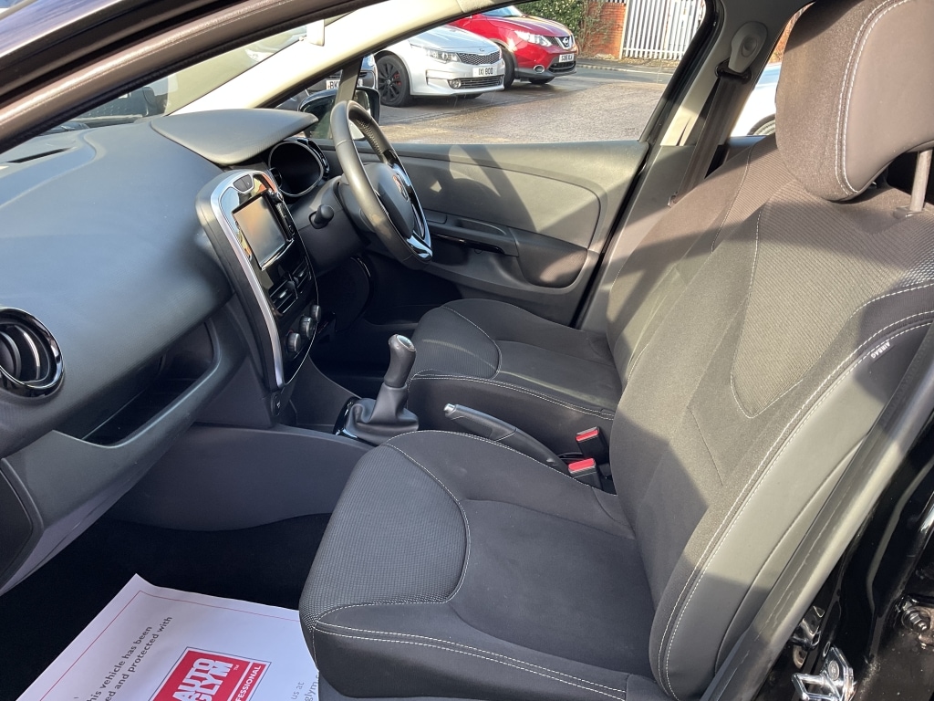 Used Renault Clio 2015 for sale - 77201526: Photo 20