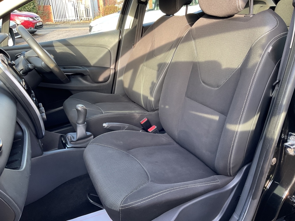 Used Renault Clio 2015 for sale - 77201526: Photo 22