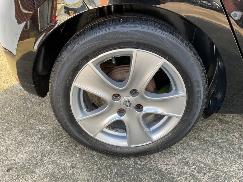 Used Renault Clio 2015 for sale - 77201526: Photo 30