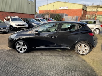 Used Renault Clio 2015 for sale - 77201526: Photo