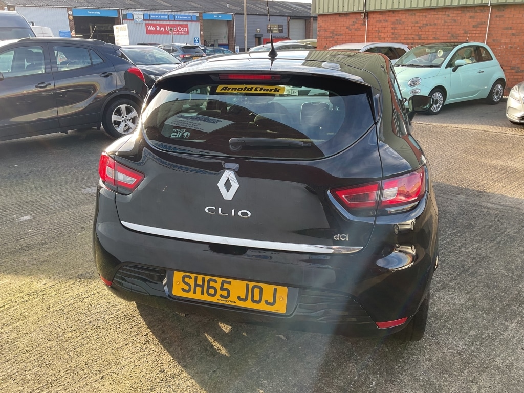 Used Renault Clio 2015 for sale - 77201526: Photo 4