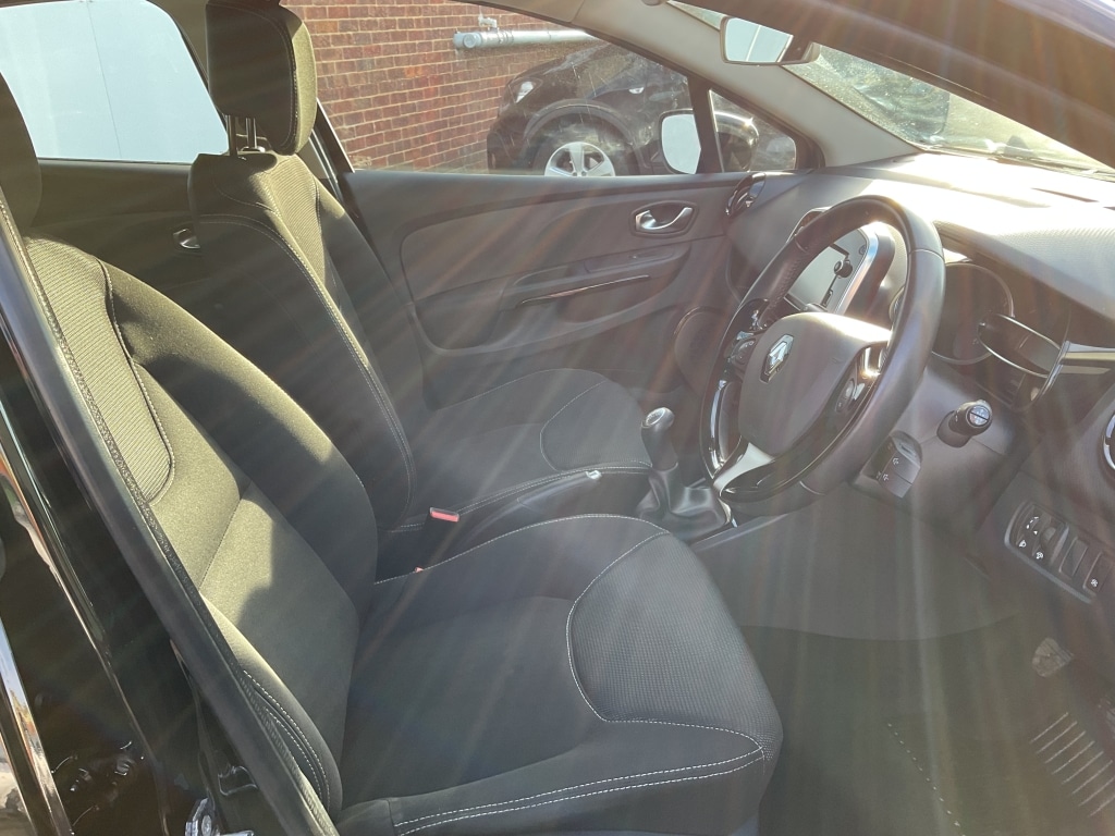 Used Renault Clio 2015 for sale - 77201526: Photo 6