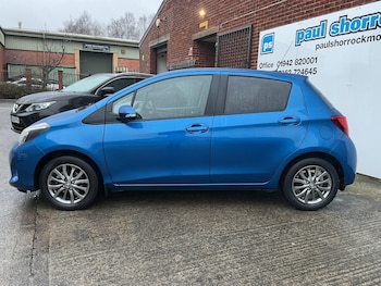 Used Toyota Yaris 2016 for sale - 77584777: Photo