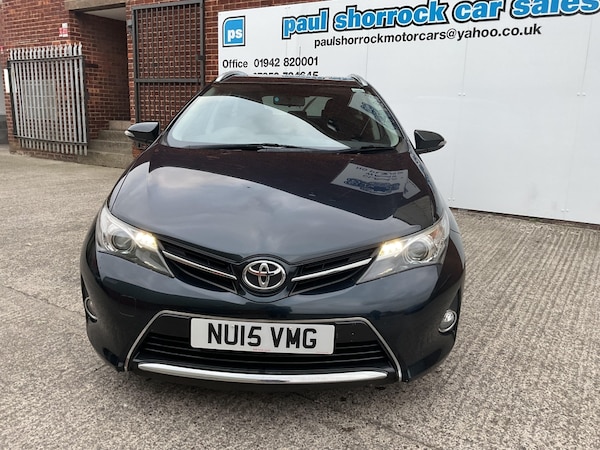 Used Toyota Auris 2015 for sale - 76305759: Photo 2