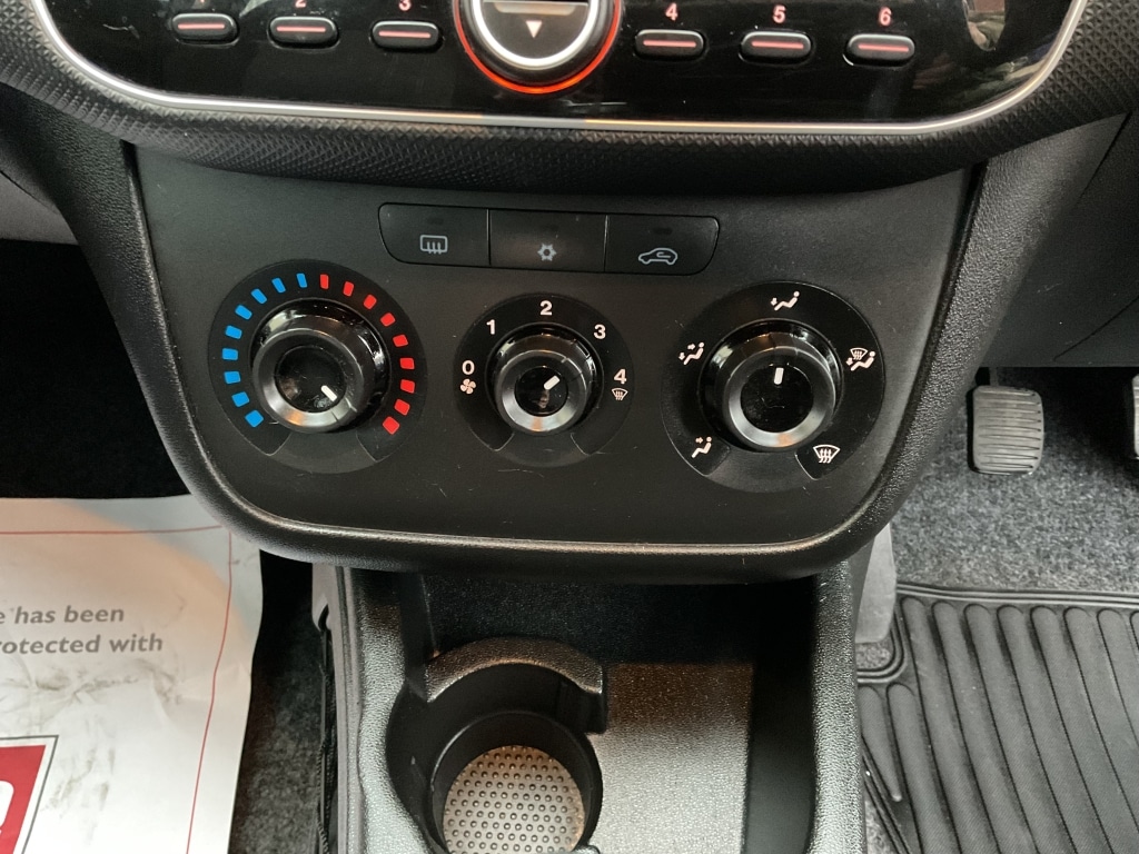 Used Fiat Punto 2016 for sale - 76713358: Photo 11