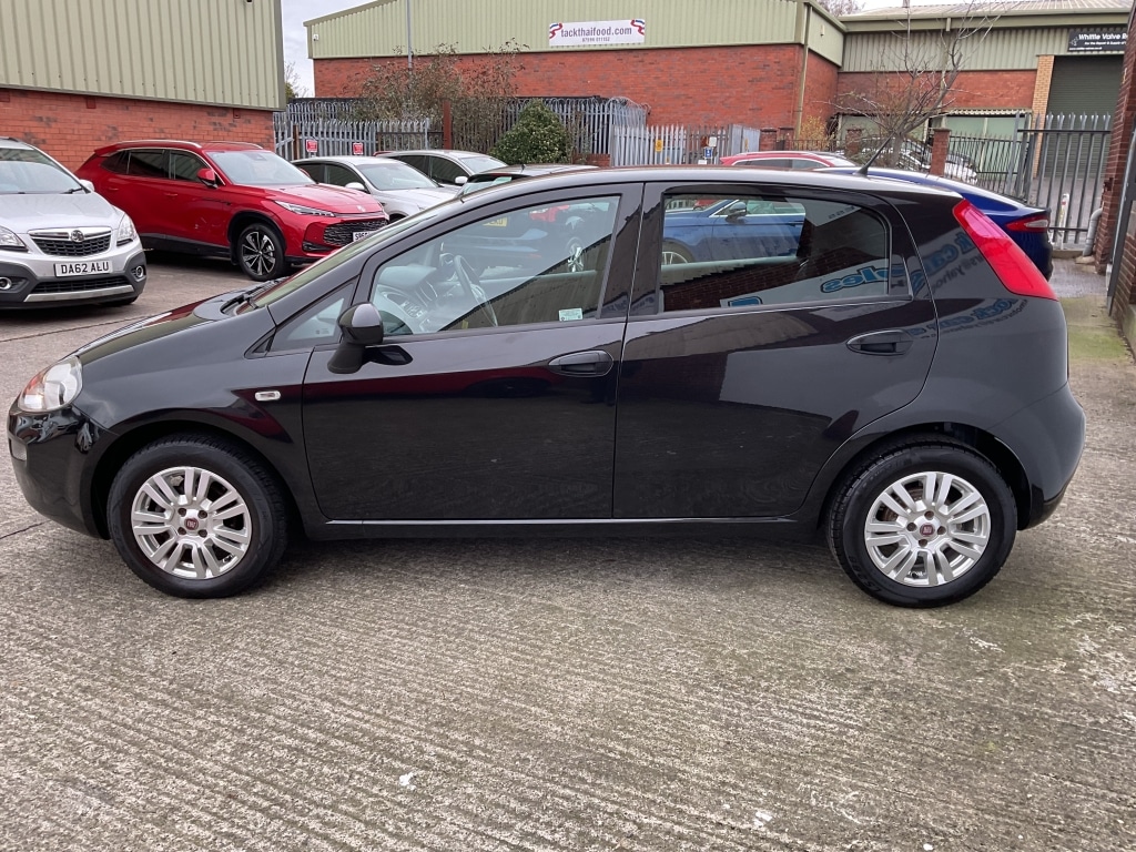 Used Fiat Punto 2016 for sale - 76713358: Photo 3