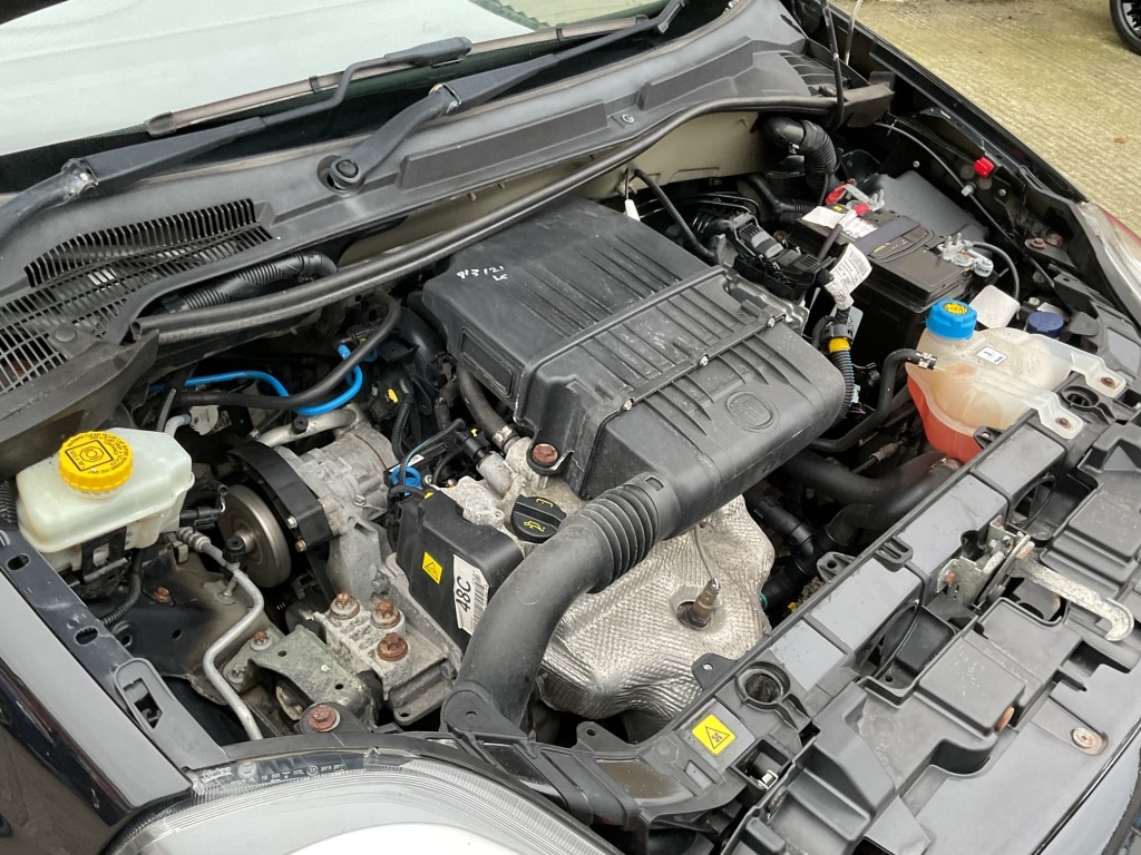 Used Fiat Punto 2016 for sale - 76713358: Photo 33