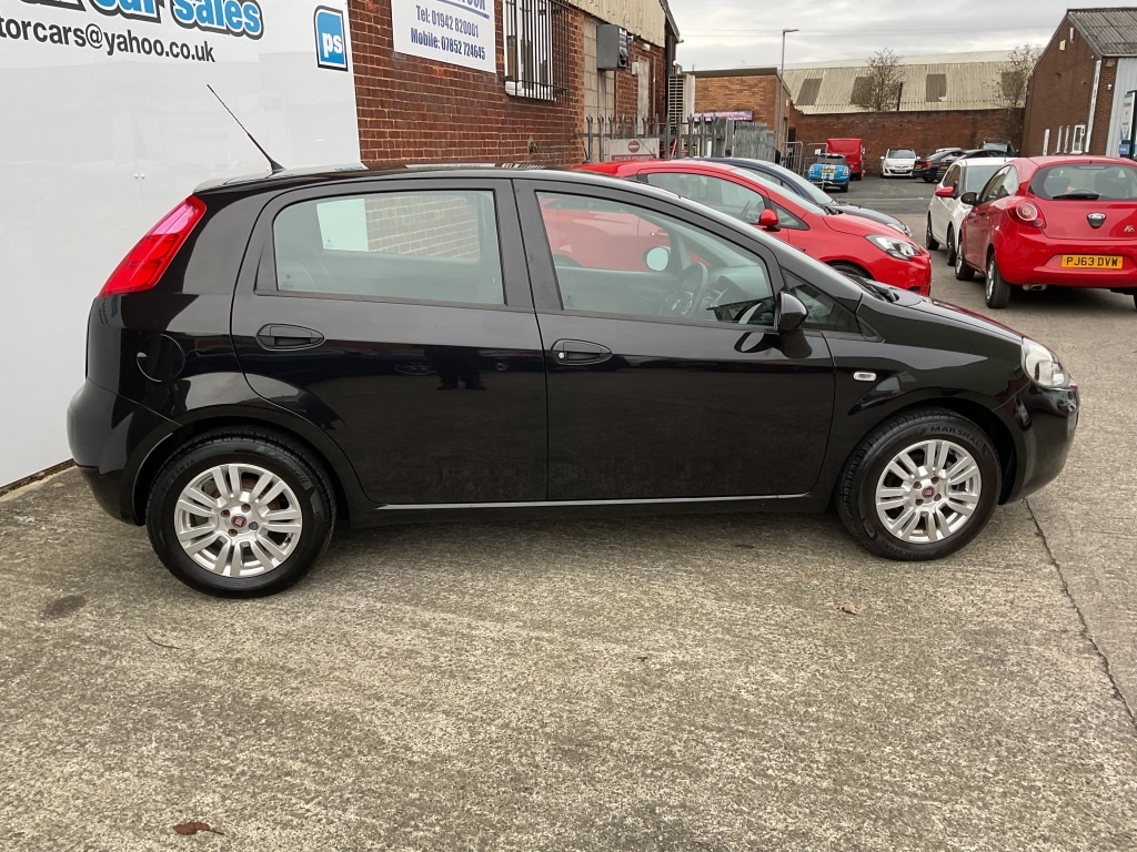 Used Fiat Punto 2016 for sale - 76713358: Photo 5