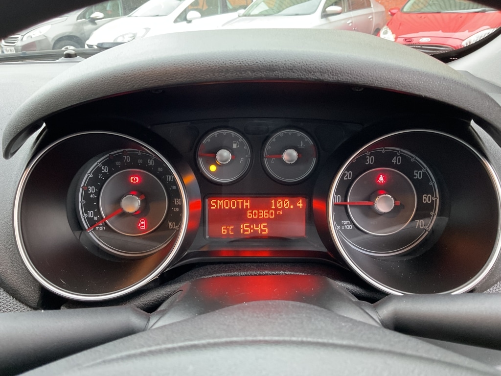 Used Fiat Punto 2016 for sale - 76713358: Photo 9