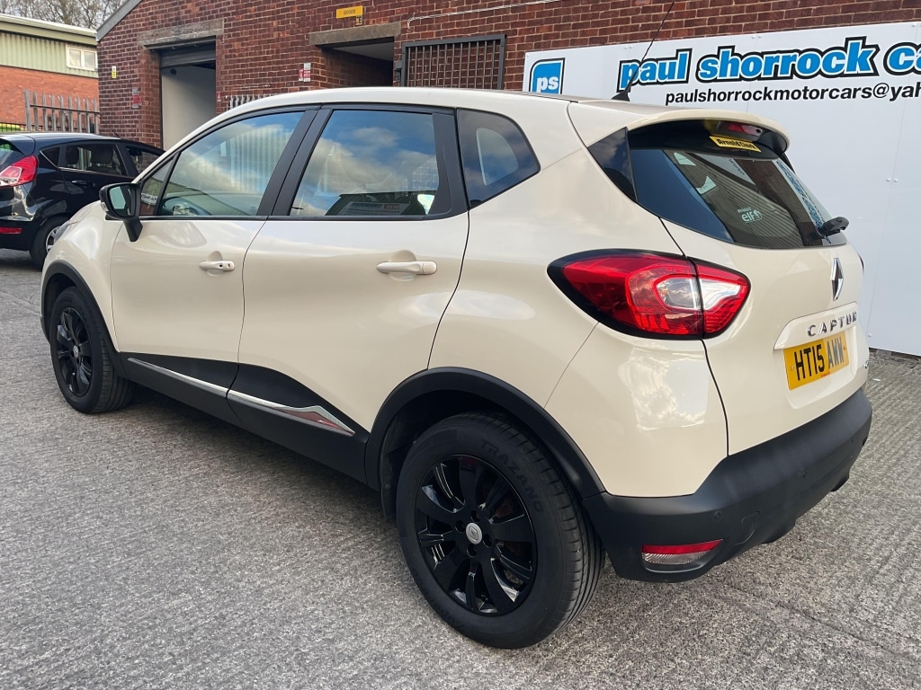 Used Renault Captur 2015 for sale - 76594951: Photo 6