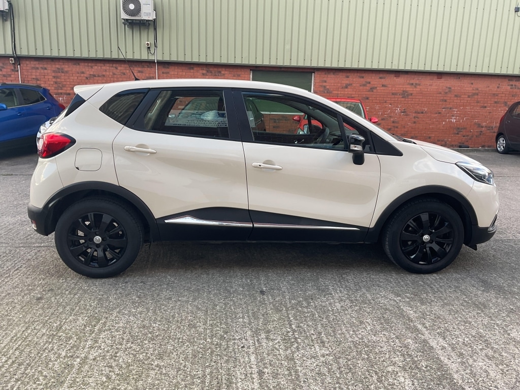Used Renault Captur 2015 for sale - 76594951: Photo 9