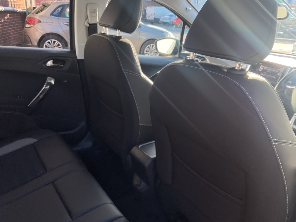 Used Peugeot 2008 2016 for sale - 77736099: Photo 18