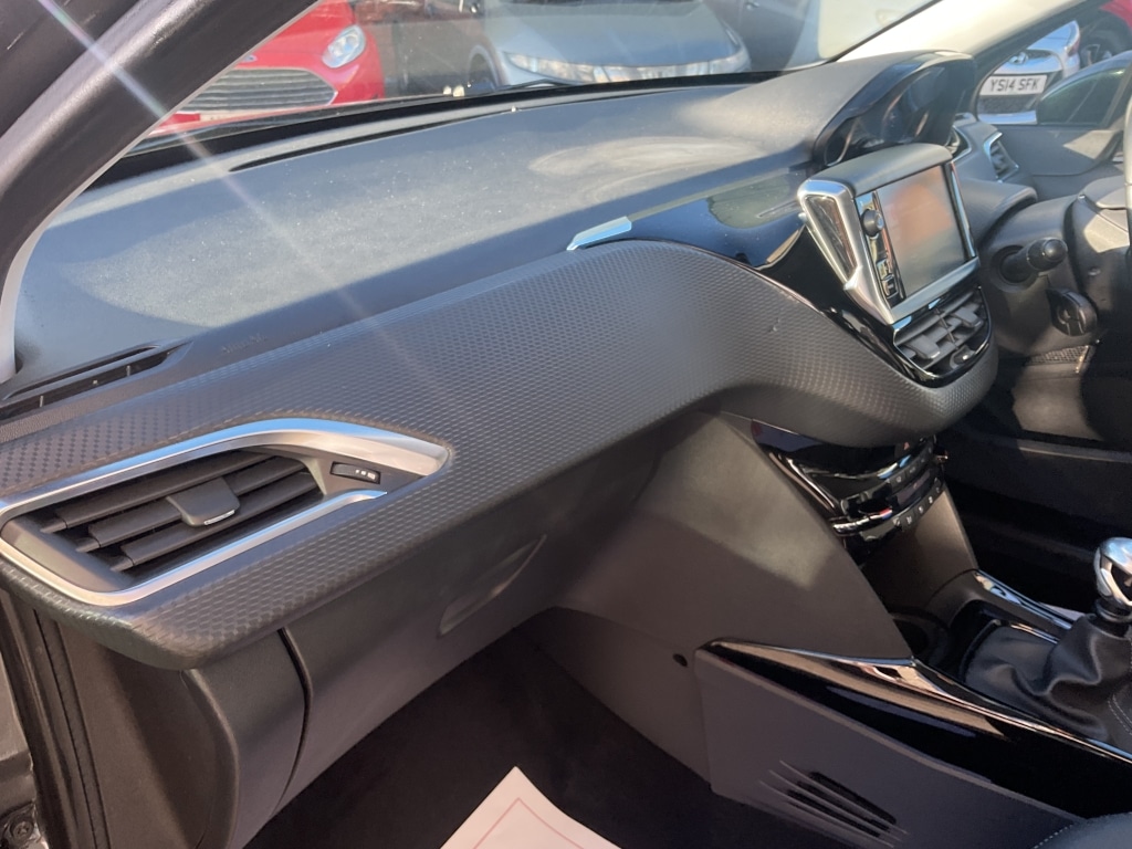 Used Peugeot 2008 2016 for sale - 77736099: Photo 26