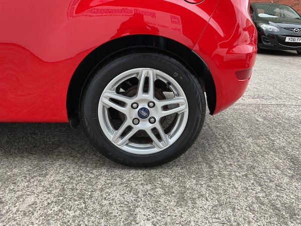 Used Ford Fiesta 2014 for sale - 76212180: Photo 15
