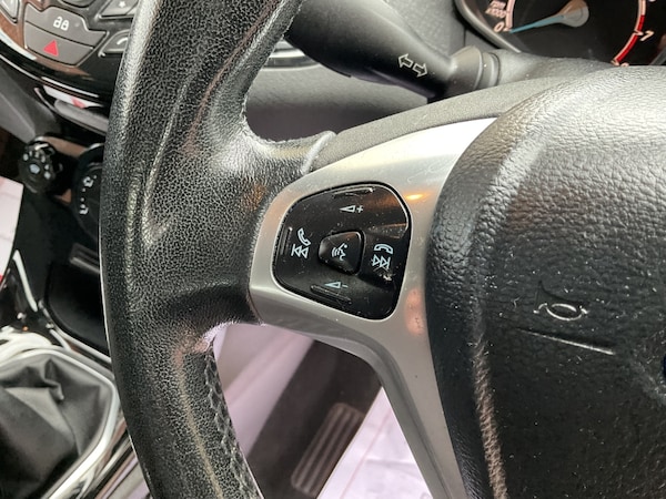 Used Ford Fiesta 2014 for sale - 76212180: Photo 29