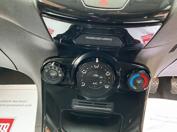 Used Ford Fiesta 2014 for sale - 76212180: Photo 31