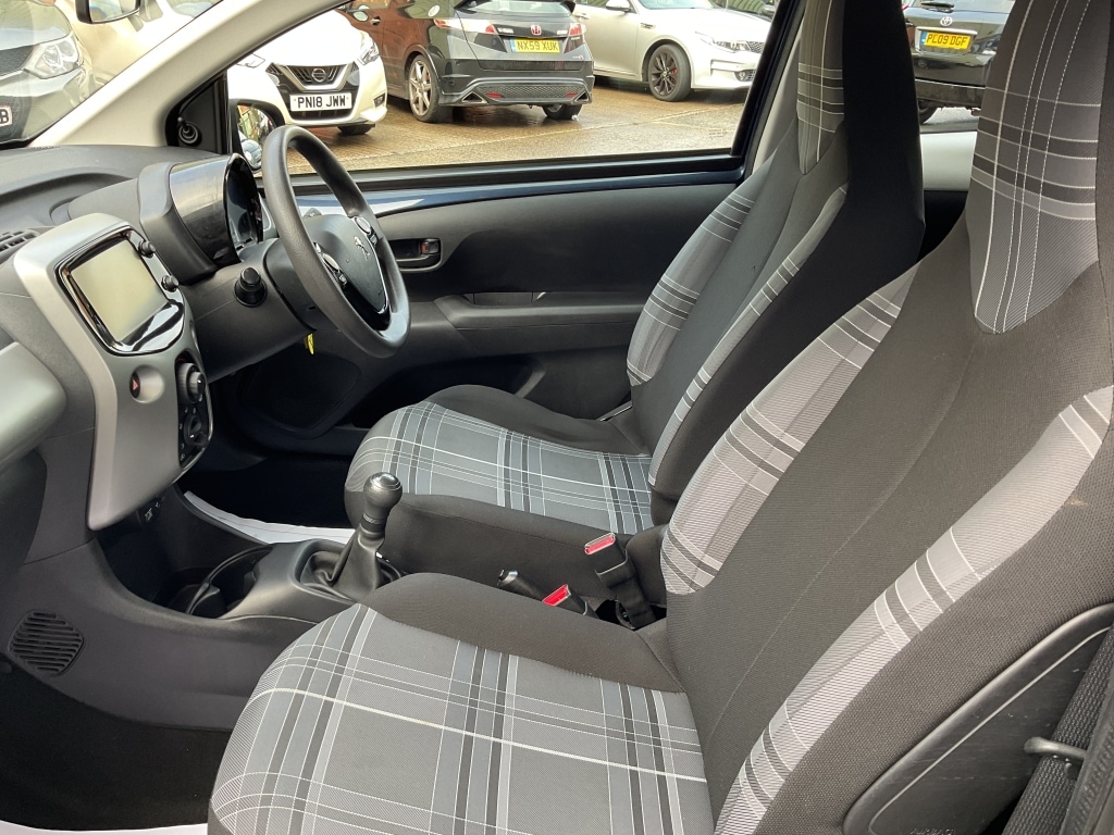 Used Peugeot 108 2016 for sale - 76451316: Photo 23