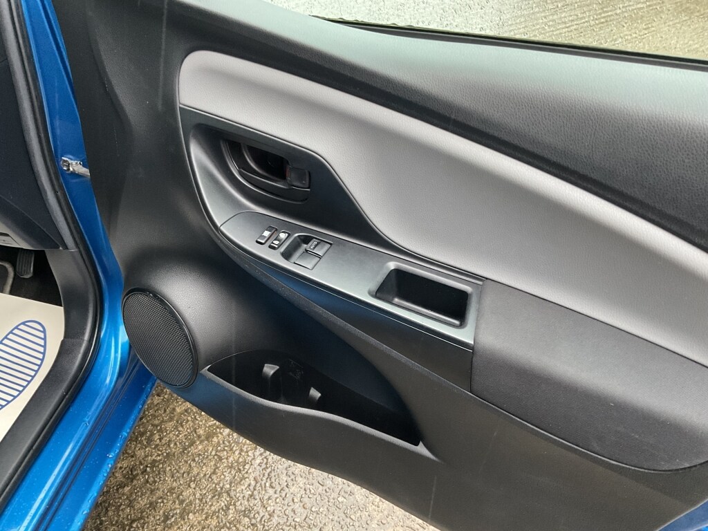 Used Toyota Yaris 2017 for sale - 77906865: Photo 15