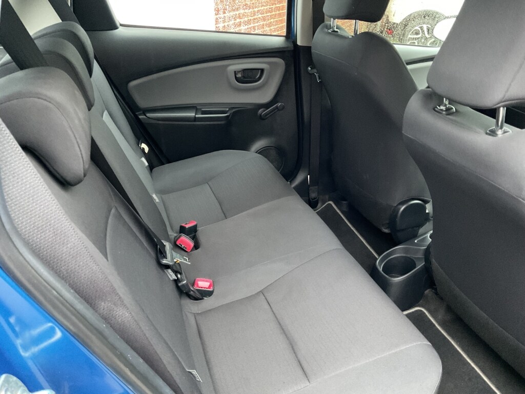 Used Toyota Yaris 2017 for sale - 77906865: Photo 17