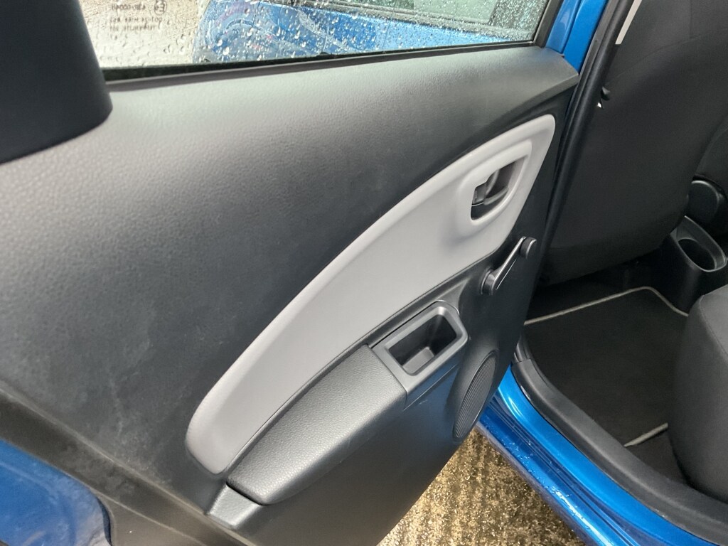 Used Toyota Yaris 2017 for sale - 77906865: Photo 21