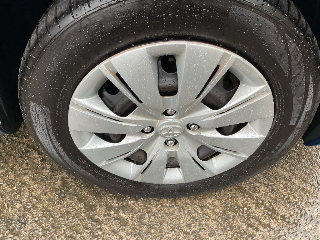 Used Toyota Yaris 2017 for sale - 77906865: Photo 28