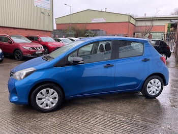 Used Toyota Yaris 2017 for sale - 77906865: Photo