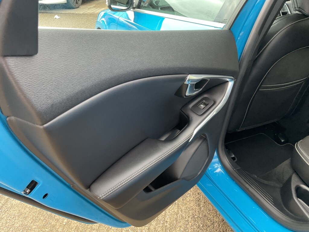 Used Volvo V40 2016 for sale - 77606305: Photo 22