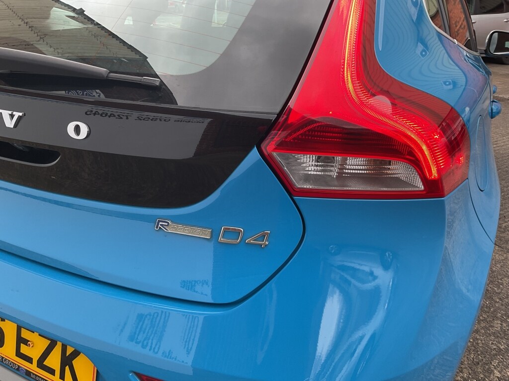 Used Volvo V40 2016 for sale - 77606305: Photo 28