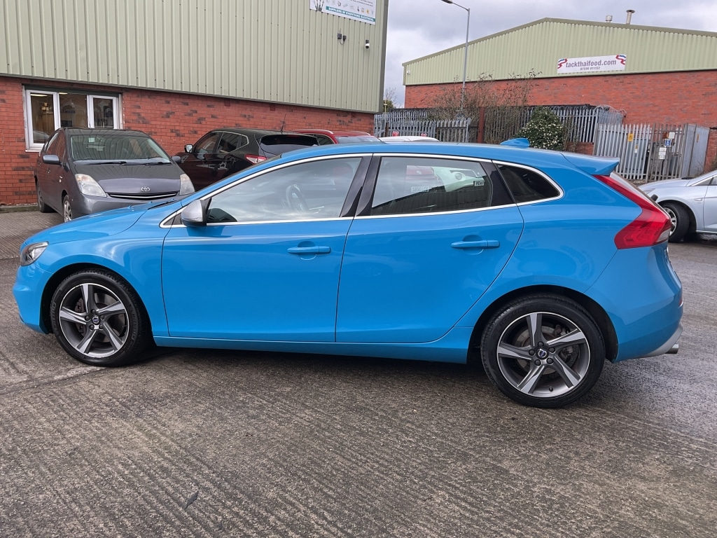 Used Volvo V40 2016 for sale - 77606305: Photo 4