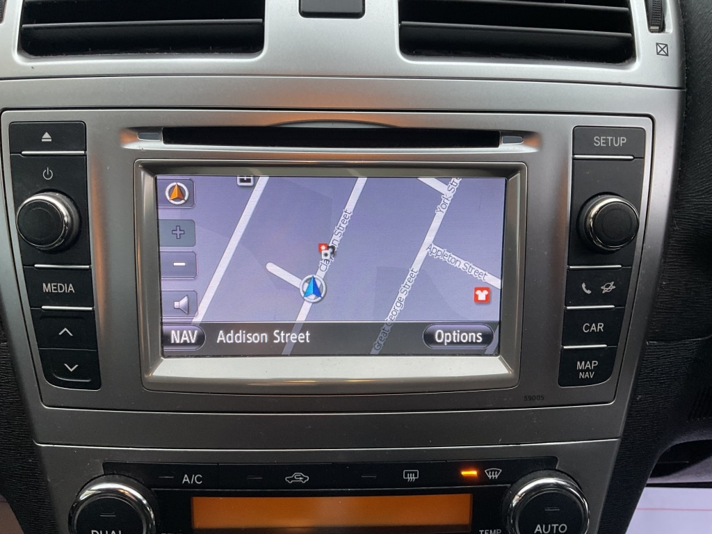 Used Toyota Avensis 2012 for sale - 76418558: Photo 13