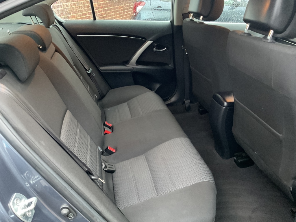 Used Toyota Avensis 2012 for sale - 76418558: Photo 16