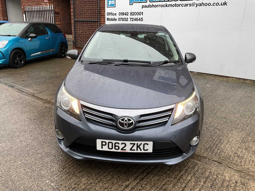 Used Toyota Avensis 2012 for sale - 76418558: Photo 2