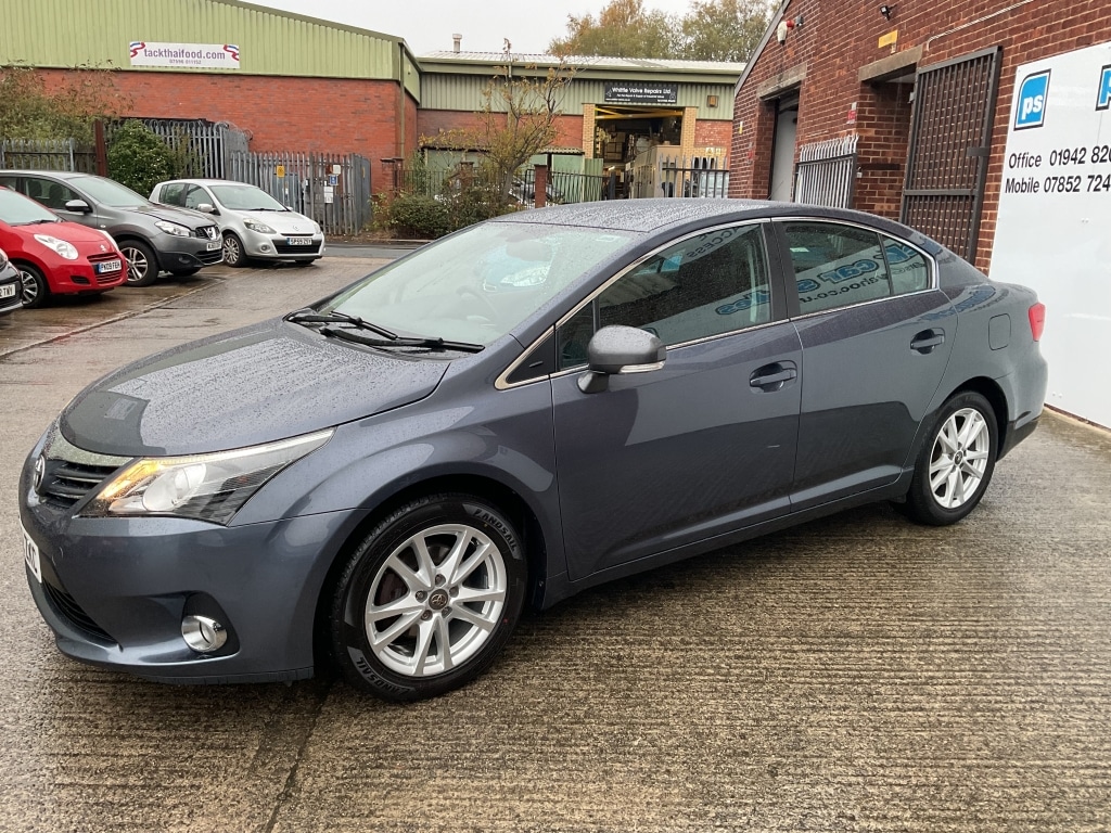 Used Toyota Avensis 2012 for sale - 76418558: Photo 3