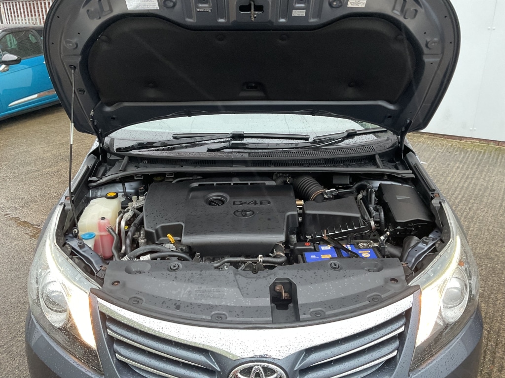 Used Toyota Avensis 2012 for sale - 76418558: Photo 37