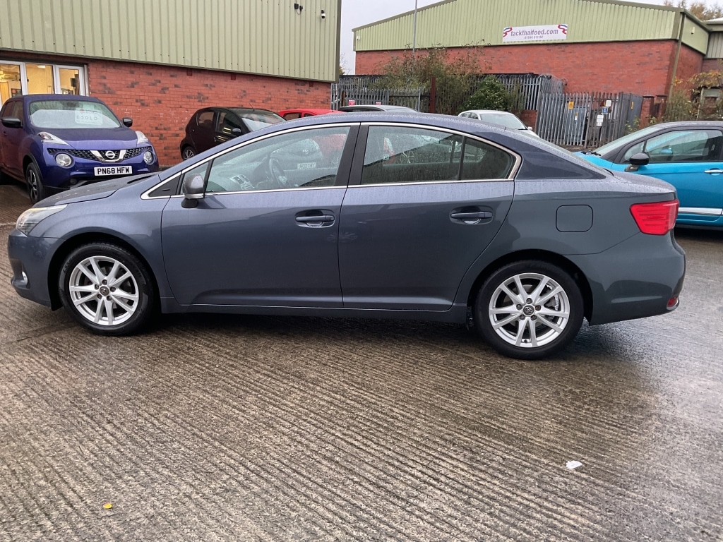 Used Toyota Avensis 2012 for sale - 76418558: Photo 4