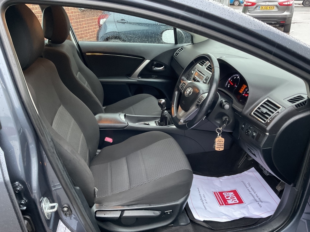 Used Toyota Avensis 2012 for sale - 76418558: Photo 7