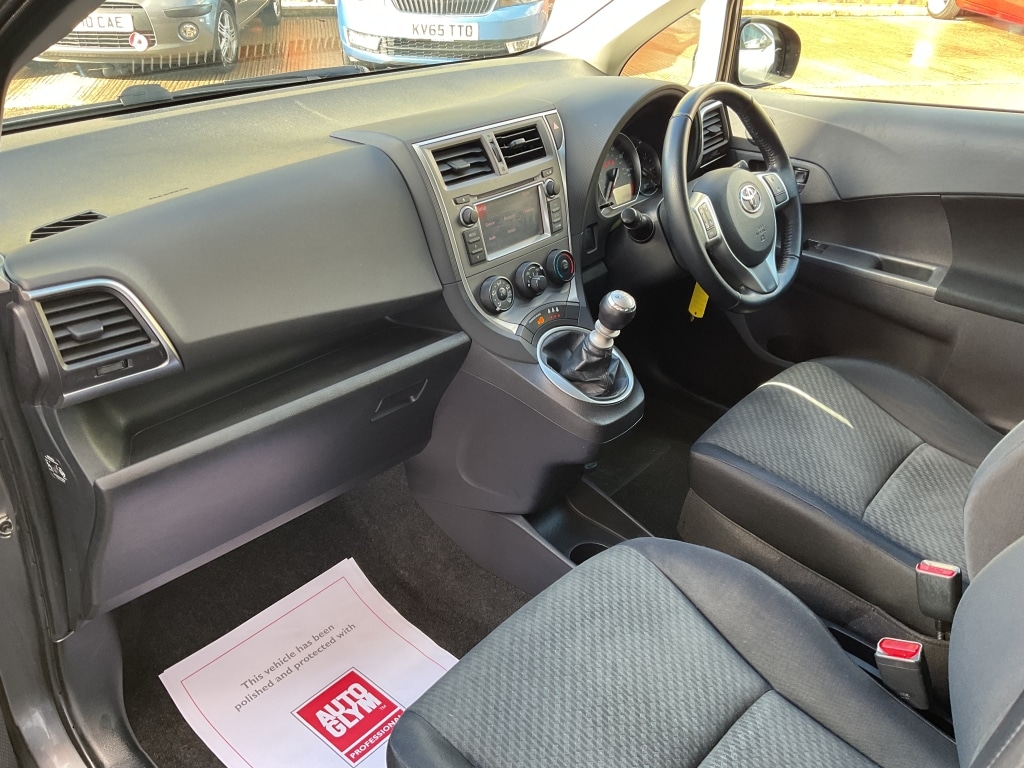 Used Toyota Verso S 2012 for sale - 76359044: Photo 18