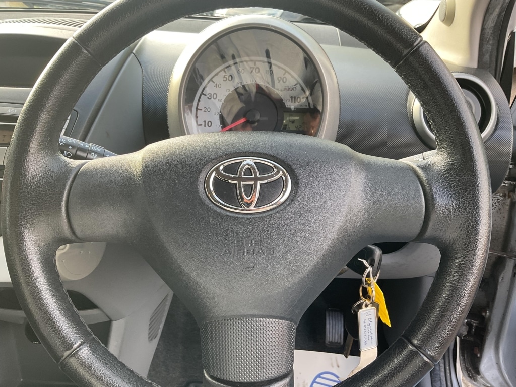 Used Toyota AYGO 2009 for sale - 76864233: Photo 11